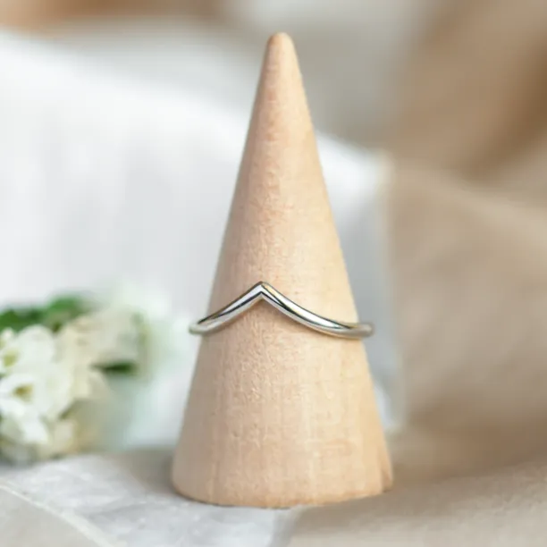 Vykrojený minimalistický prsten ze zlata VENUS Image