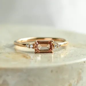 Zásnubní prsten s růžovým lab grown a klasickými diamanty ROSIE