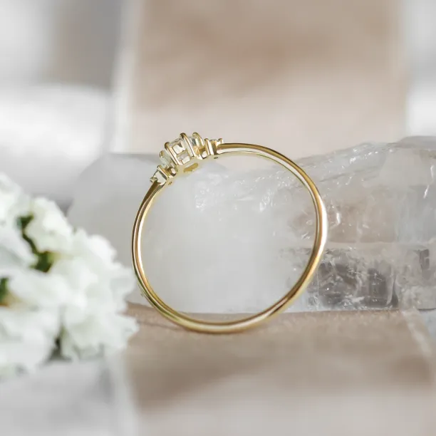 Zlatý zásnubní prsten s diamanty ALICIA Image