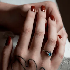 Vykrojený minimalistický prsten s diamanty UMA Thumbnail