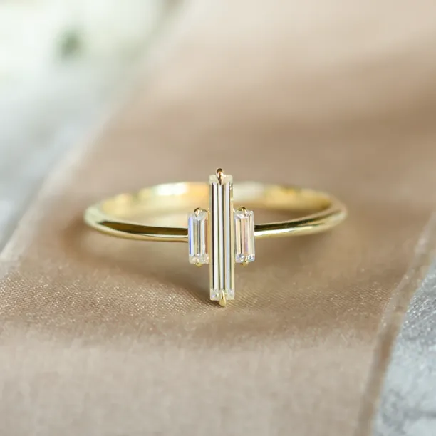 Originální zásnubní prsten s baguette moissanity THEA Image