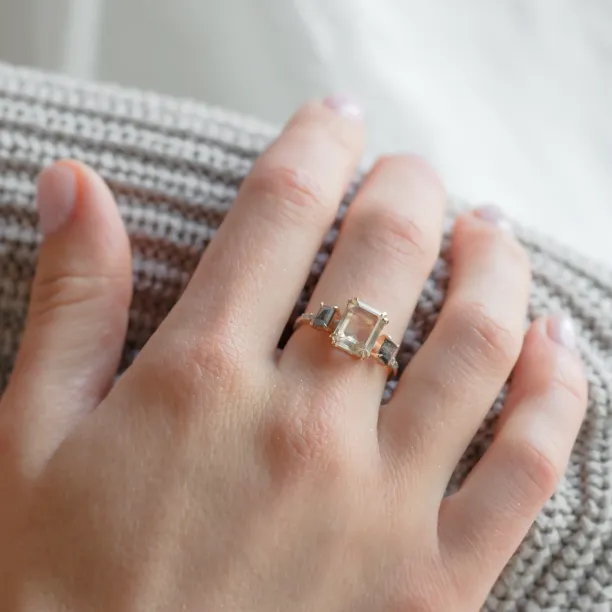Vintage ring with rutilated quartz and salt and pepper diamonds FRANCI Image