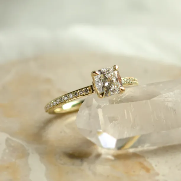 Luxusní zásnubní prsten z lab grown diamantů ARABELLA Image