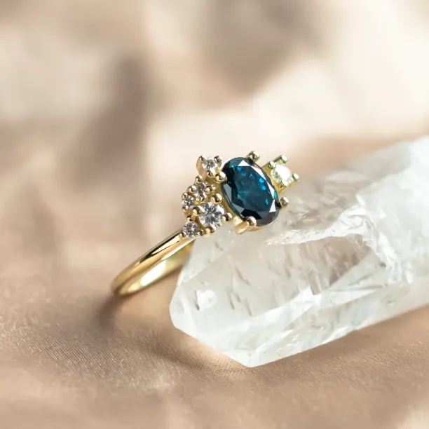 Cluster prsten s modrými a bílými lab grown diamanty VAIANA Image