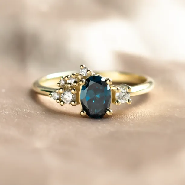 Cluster prsten s modrými a bílými lab grown diamanty VAIANA Image