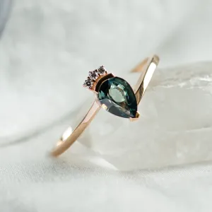 Unique ring with teal sapphire and diamonds LEAH Thumbnail