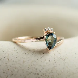 Unique ring with teal sapphire and diamonds LEAH Thumbnail