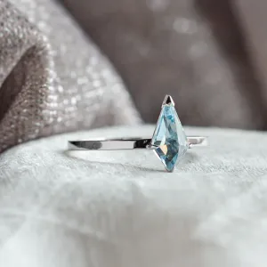 Gold ring with kite topaz DALIA Thumbnail