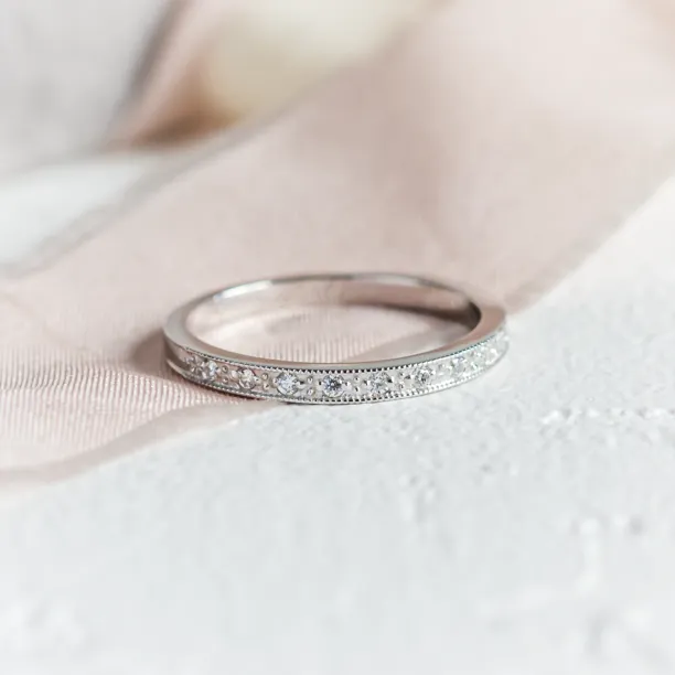 Vintage eternity prsten s laboratorními diamanty HELENE Image