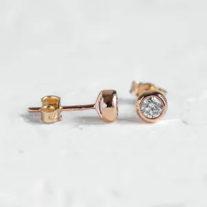 Gold earrings with lab-grown diamonds in bezel style BRESCIA Thumbnail