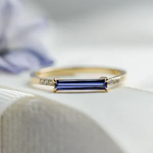 Gold ring with blue lab grown sapphire and diamonds IRIS Thumbnail