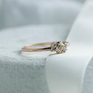 Gold cluster ring with moissanites BERNADETTE Thumbnail