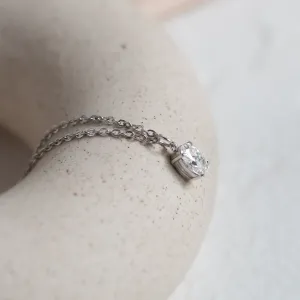 Gold pendant with oval lab created diamond VIV Thumbnail