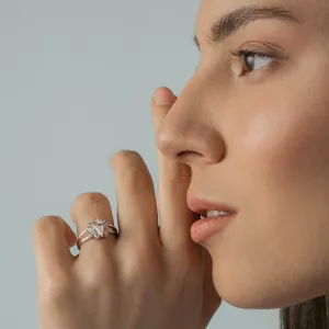 Vintage engagement ring in gold with moissanites THEODORE