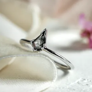Engagement ring with kite salt'n'pepper diamond BLITZ Thumbnail