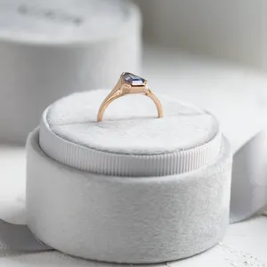 Blue sapphire signet ring PLATON Thumbnail