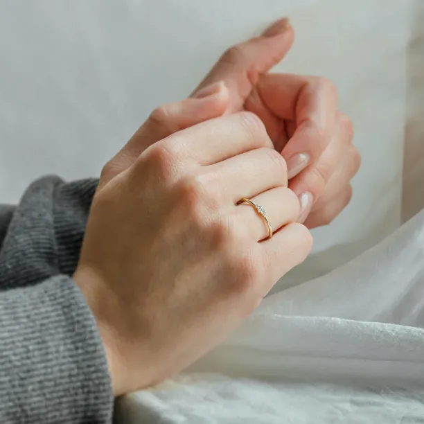 Minimalist ring with lab-grown diamonds HANOI Image