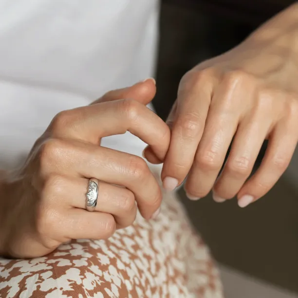 Netradiční snubní prsteny s motivem hor HIMALAYAS Image