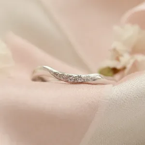Gold organic ring with diamonds ISOLA Thumbnail