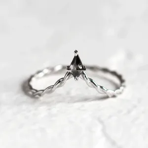 V stacker ring with kite salt and pepper diamond NIAM Thumbnail