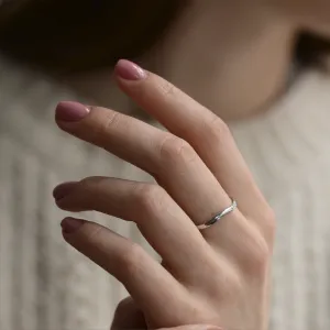 Curvy gold wedding ring with three diamonds ISEULT Thumbnail