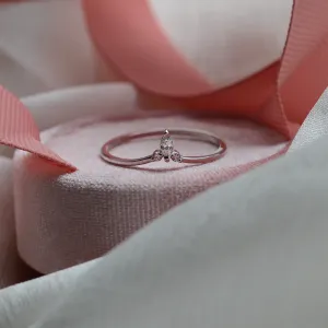 Minimalist gold ring with diamonds JANIS Thumbnail