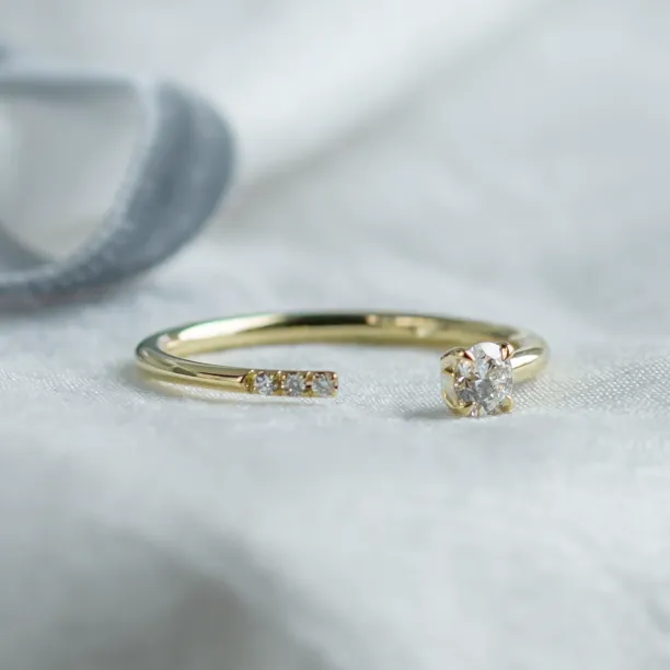 Otevřený prsten s diamanty LEIA Image