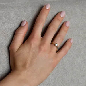 Luxury lab-grown diamond engagement ring LUCIENNE Thumbnail