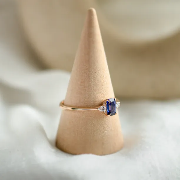 Elegant emerald sapphire and pear diamond ring LEILANI Image