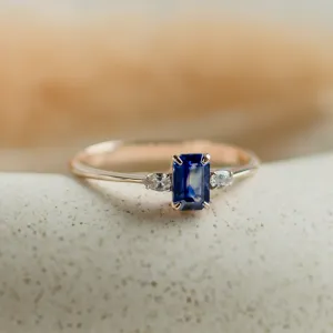 Elegant emerald sapphire and pear diamond ring LEILANI Thumbnail