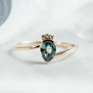 Unique ring with teal sapphire and diamonds LEAH