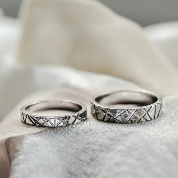 Original gold wedding rings NADIN Image