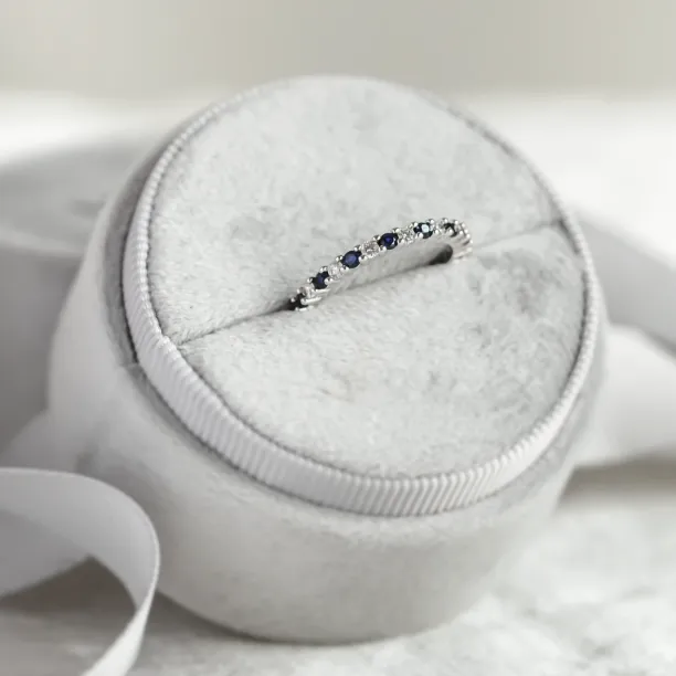 Zlaté snubní drahokamové prsteny STIKI Image