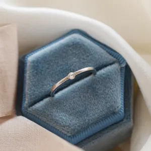 Minimalist gold engagement ring HAMEN Thumbnail