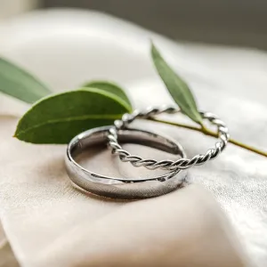 Gold minimalist wedding rings VALO Thumbnail