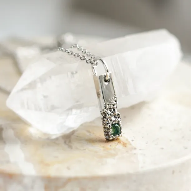 Unusual pendant with perforation and moss agate LIVE Image