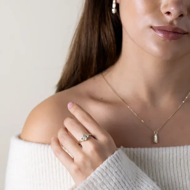 Zlatý prsten ve vintage stylu s lab grown diamanty NILIA Image