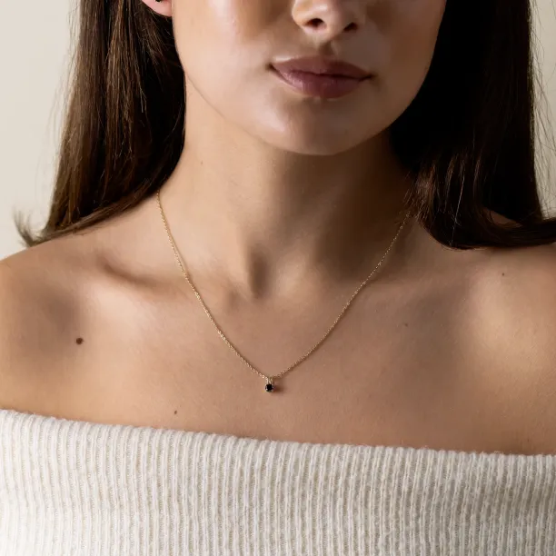 Gold pendant and earrings with black diamonds BLADETTE Image