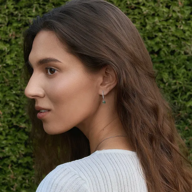 Zlaté visací náušnice s mechovými acháty a diamanty MARLOW Image