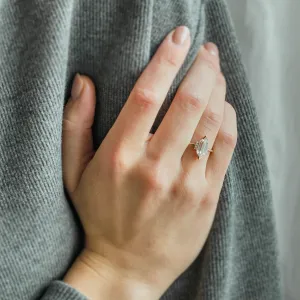 Luxusní zásnubní prsten s hexagon moissanitem a diamanty CAROL Thumbnail