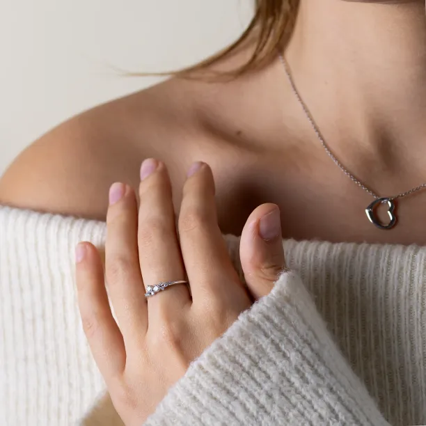 Diamond heart pendant AIVA Image