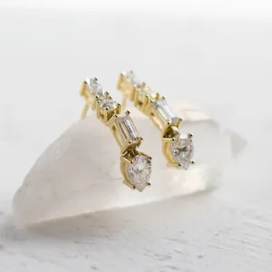 Visací náušnice s certifikovanými moissanity MARINA Thumbnail