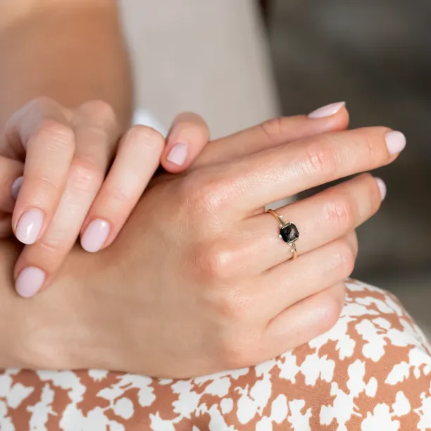 Cluster salt and pepper diamond ring WINNIE Image