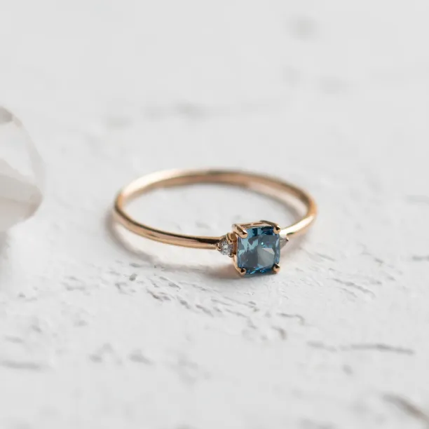 Elegantní prsten s lab grown diamanty ARCTIS Image