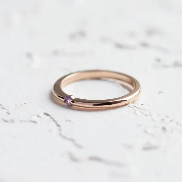 Minimalistický prsten s fialovým safírem HAIMEE Image