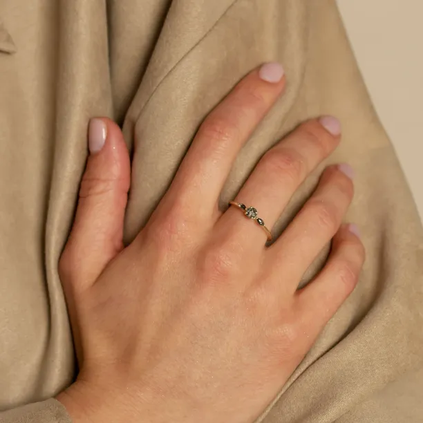 Zásnubní prsten se salt and pepper diamanty RINA Image