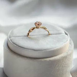 Solid gold Irish knot ring for women with strawberry quartz QUEENLY Thumbnail