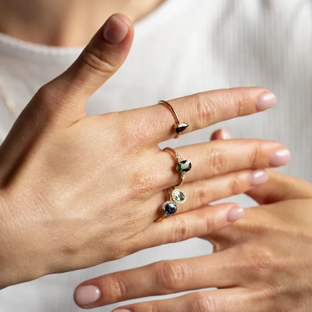 Luxusní zásnubní prsten s modrozeleným safírem a diamanty ZARITA Image