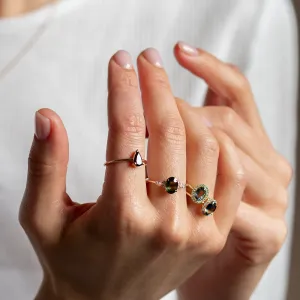 Zásnubní prsten s přírodním zeleným safírem a diamanty ETERNELLE Thumbnail