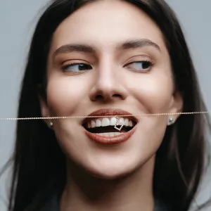 Gold necklace with lab-grown diamond kite pendant HEATHER Thumbnail